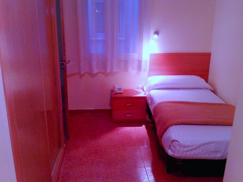 Hotel Rc Ramon Y Cajal Куенка Стая снимка