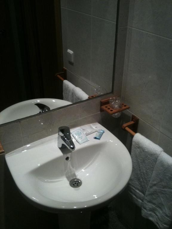 Hotel Rc Ramon Y Cajal Куенка Стая снимка